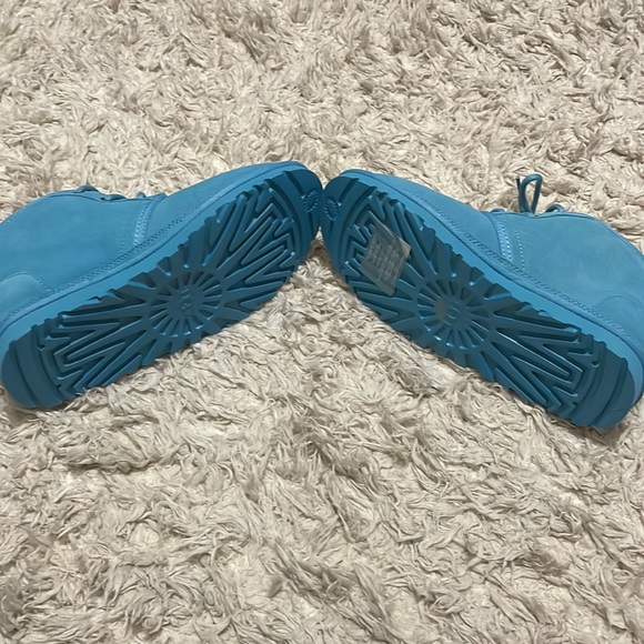 Men’s Ugg boots - Picture 8 of 8